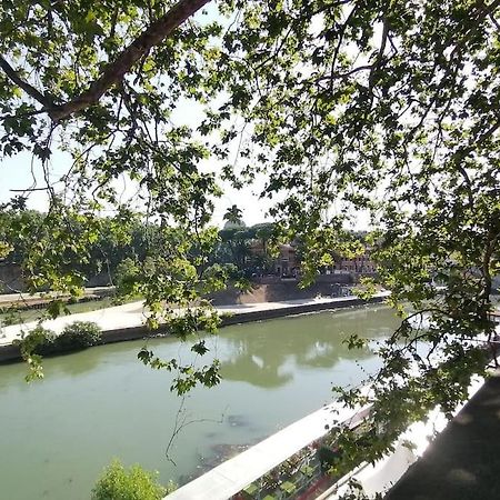 La Tua Casa A Trastevere Rome Luaran gambar